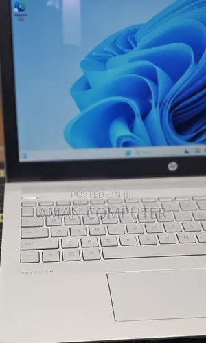 New Laptop HP Pavilion 15 8GB Intel Core i5 HDD 1T
