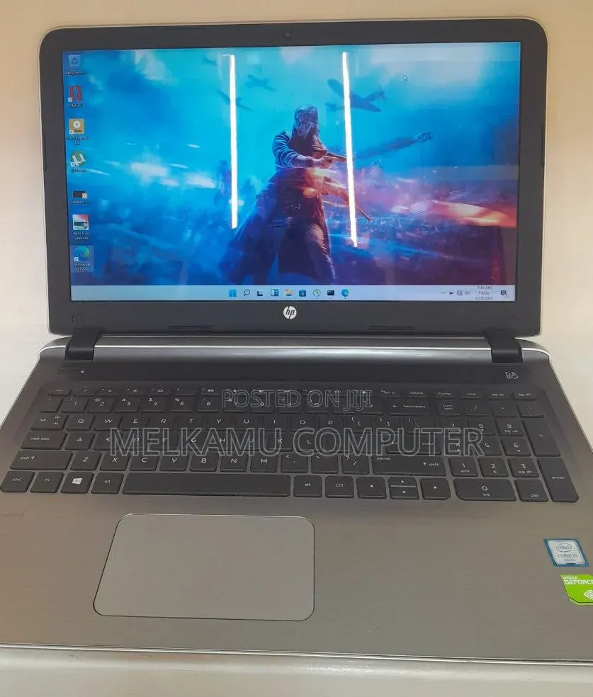 New Laptop HP Pavilion 15 8GB Intel Core i5 HDD 1T