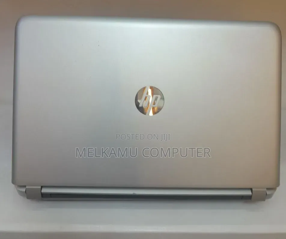 New Laptop HP Pavilion 15 8GB Intel Core i5 HDD 1T