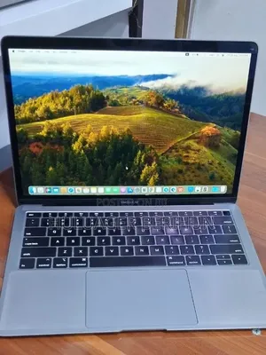 New Laptop Apple MacBook Air 2019 8GB Intel Core i5 SSD 128GB