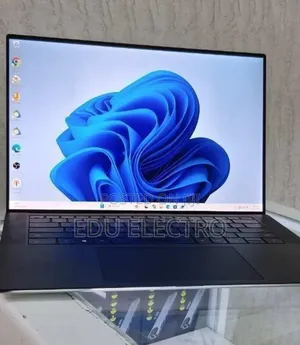 New Laptop Dell XPS 15 16GB Intel Core i7 SSD 512GB