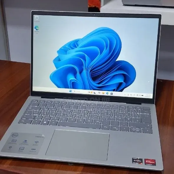 New Laptop Dell Inspiron 14 5435 16GB Intel Core i7 SSD 1T