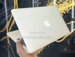 New Laptop Apple MacBook Air 2015 8GB Intel Core i5 SSD 128GB