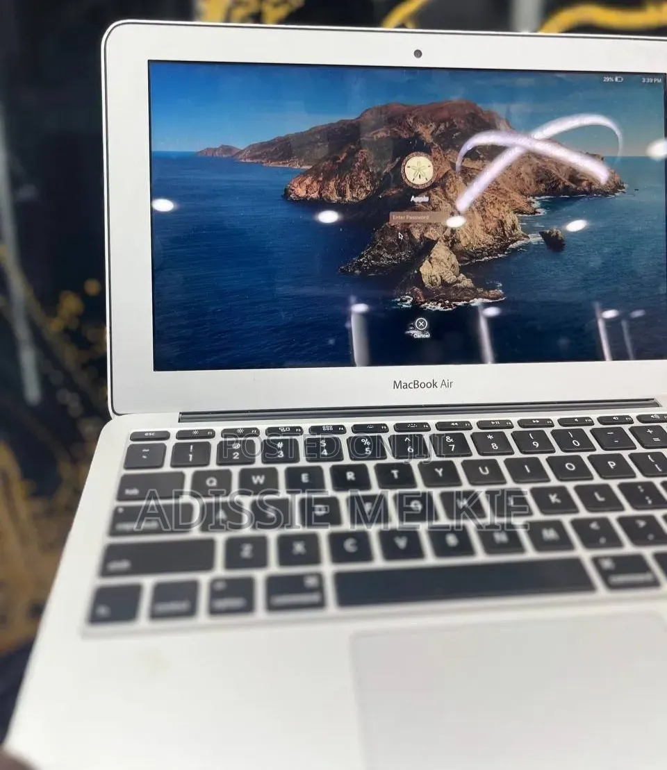 New Laptop Apple MacBook Air 2015 8GB Intel Core i5 SSD 128GB