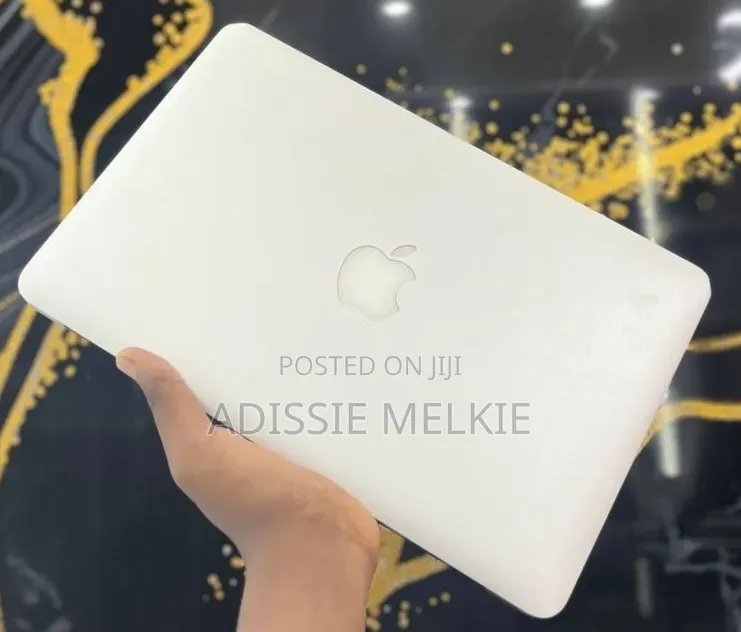 New Laptop Apple MacBook Air 2015 8GB Intel Core i5 SSD 128GB