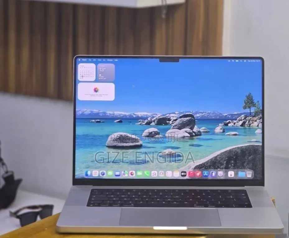 New Laptop Apple MacBook Pro 2021 M1 32GB Apple M1 SSD 512GB