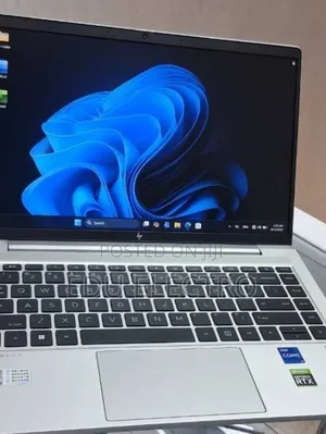 New Laptop HP EliteBook 640 G10 16GB Intel Core i7 SSD 512GB