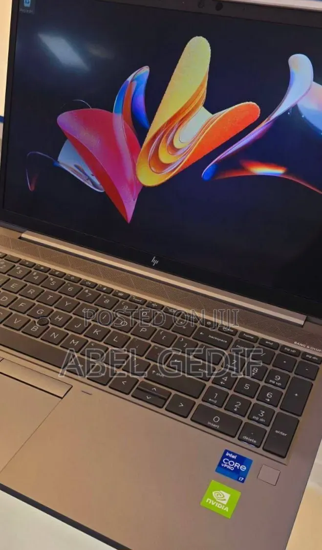 New Laptop HP ZBook 15 16GB Intel Core i7 SSD 512GB
