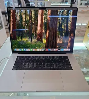 New Laptop Apple MacBook Pro 2021 M1 16GB Apple M1 Pro SSD 1T