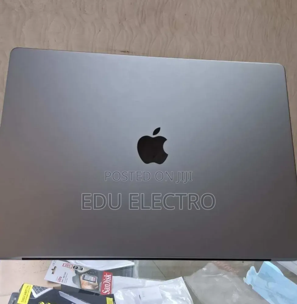 New Laptop Apple MacBook Pro 2021 M1 16GB Apple M1 Pro SSD 1T