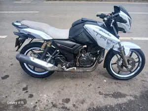 TVS Apache 180 RTR 2017 White
