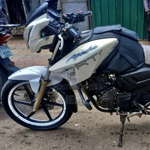 TVS Apache 180 RTR 2017 White
