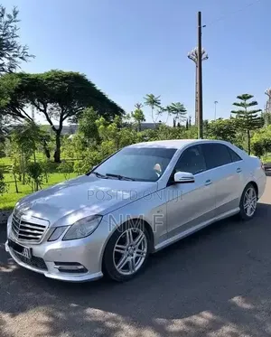 Mercedes-Benz E200 2013 Silver