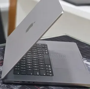 New Laptop Apple MacBook Pro 2023 M2 16GB Apple M2 SSD 512GB