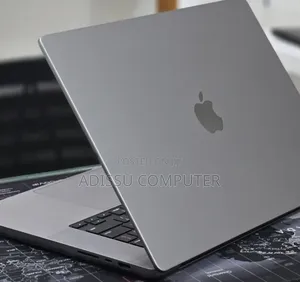 New Laptop Apple MacBook Pro 2023 M2 16GB Apple M2 SSD 512GB