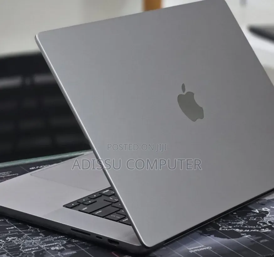 New Laptop Apple MacBook Pro 2023 M2 16GB Apple M2 SSD 512GB