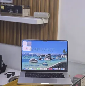 New Laptop Apple MacBook Pro 2021 M1 32GB Apple M1 Pro SSD 512GB