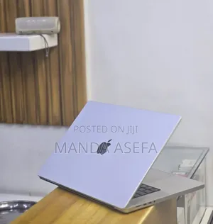 New Laptop Apple MacBook Pro 2021 M1 32GB Apple M1 Pro SSD 512GB