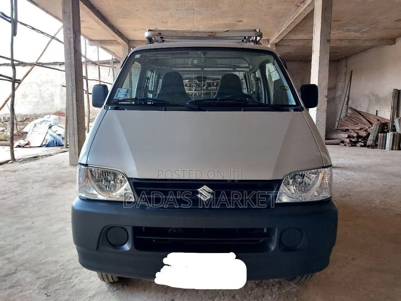 Suzuki Eeco 2024 Silver