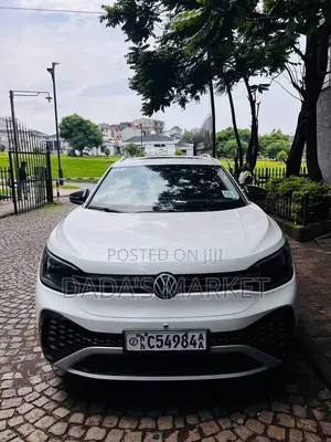 Volkswagen ID.6 2024 White