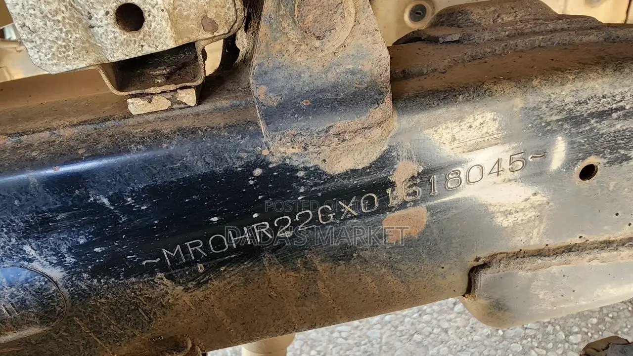 Toyota Hilux 2012 Gold