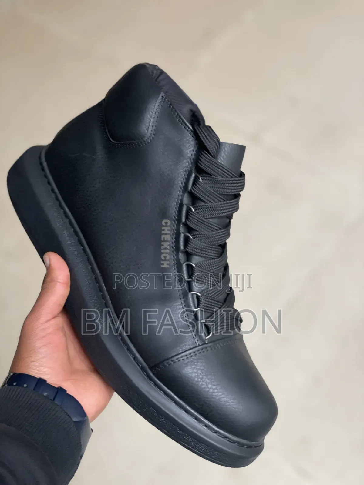 Chekich, Urban Sleek