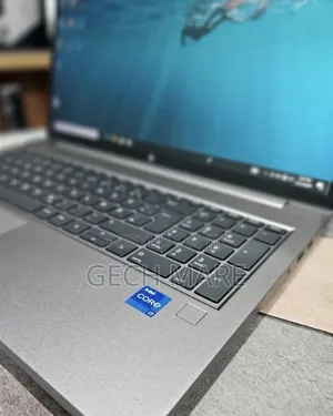 New Laptop HP ZBook 15u 16GB Intel Core i7 SSD 512GB