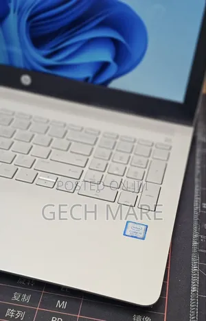 New Laptop HP Pavilion 15 8GB Intel Core i5 SSD 1T