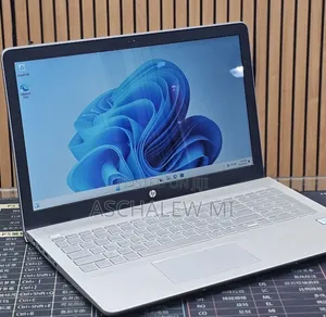 New Laptop HP Pavilion 15 8GB Intel Core i5 HDD 1T