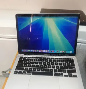 New Laptop Apple MacBook Air 2020 M1 8GB Apple M1 SSD 256GB