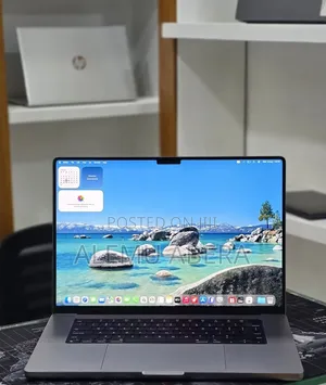 New Laptop Apple MacBook Pro 2023 M2 Pro 16GB Apple M2 SSD 512GB
