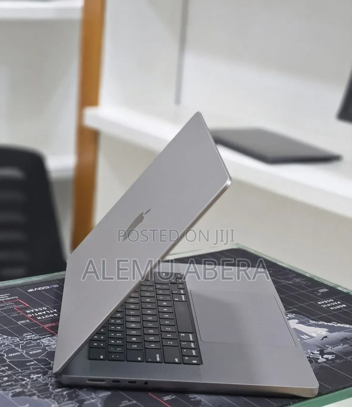 New Laptop Apple MacBook Pro 2023 M2 Pro 16GB Apple M2 SSD 512GB