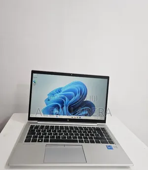 New Laptop HP EliteBook 840 G8 16GB Intel Core i5 SSD 512GB