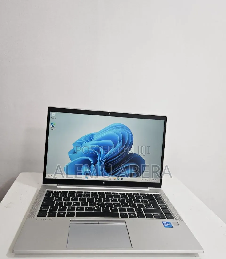 New Laptop HP EliteBook 840 G8 16GB Intel Core i5 SSD 512GB
