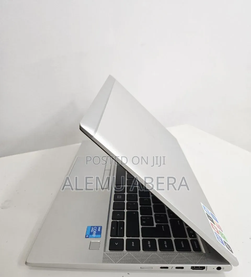 New Laptop HP EliteBook 840 G8 16GB Intel Core i5 SSD 512GB