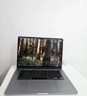 New Laptop Apple MacBook Air 2024 M3 8GB Apple M3 SSD 512GB