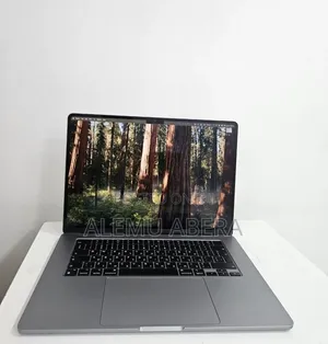 New Laptop Apple MacBook Air 2024 M3 8GB Apple M3 SSD 512GB