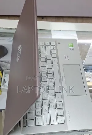 New Laptop HP Pavilion 14 8GB Intel Core i5 SSD 512GB