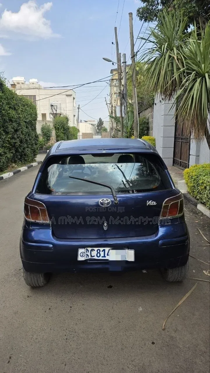 Toyota Vitz 2002 Beige
