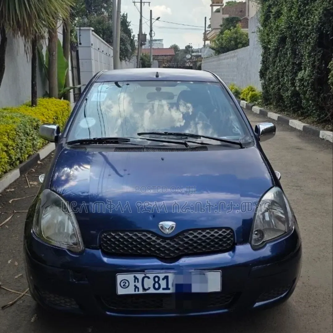 Toyota Vitz 2002 Beige