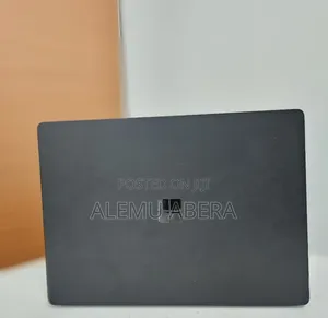 New Laptop Microsoft Surface 16GB Intel Core i7 SSD 512GB