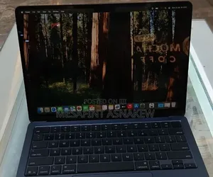 New Laptop Apple MacBook Air 2025 M4 16GB Apple M4 SSD 256GB