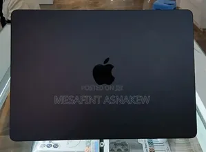 New Laptop Apple MacBook Air 2025 M4 16GB Apple M4 SSD 256GB