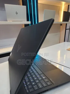 New Laptop HP Victus 15 16GB Intel Core i7 SSD 1T