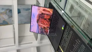 New Laptop Dell Precision 5560 16GB Intel Core i9 SSD 512GB