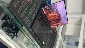 New Laptop Dell Precision 5560 16GB Intel Core i9 SSD 512GB