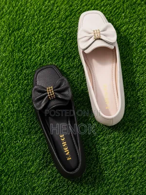 Stock Women Shoes