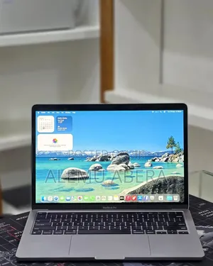 New Laptop Apple MacBook Pro 2022 M2 16GB Apple M2 SSD 512GB