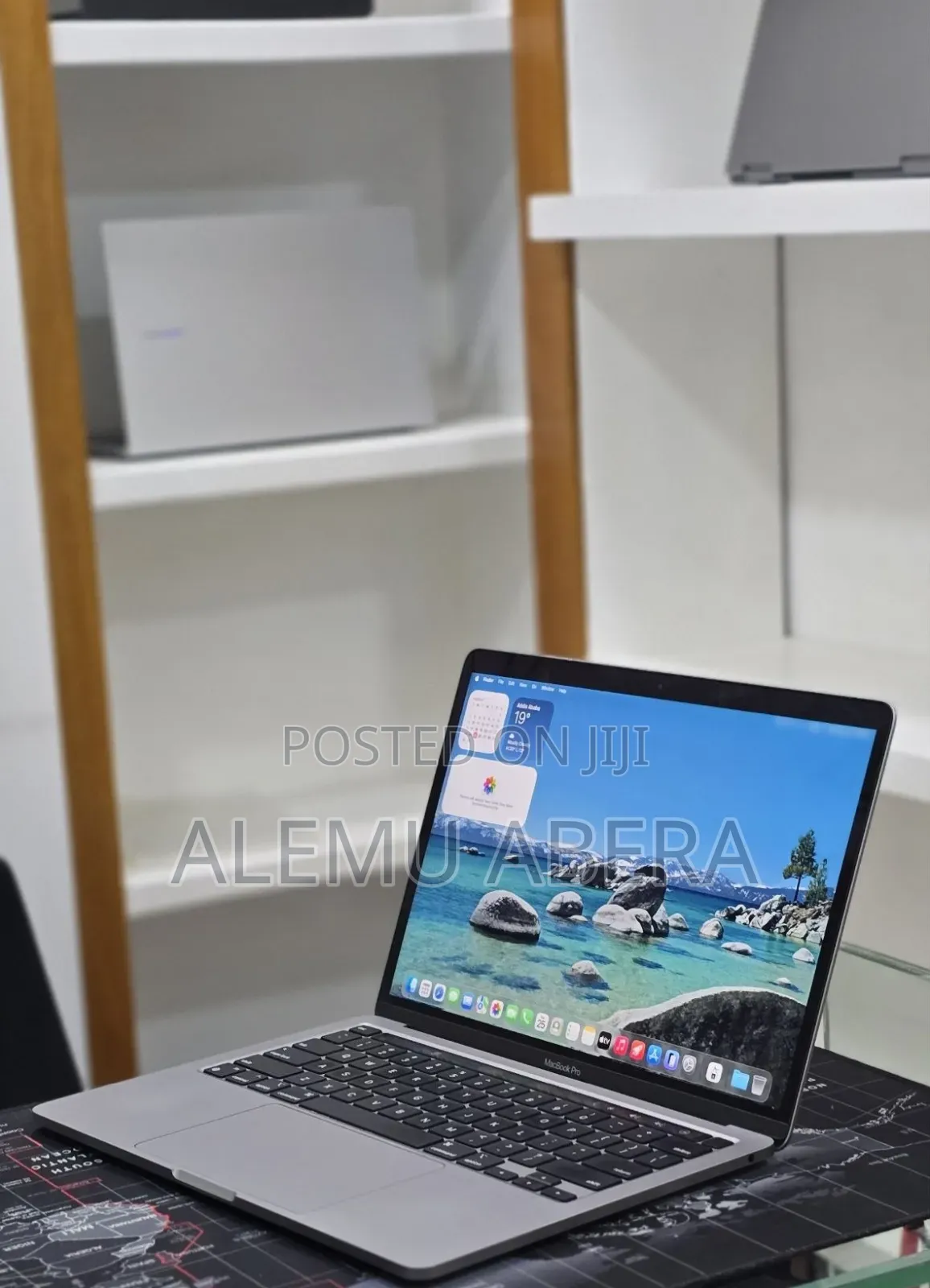 New Laptop Apple MacBook Pro 2022 M2 16GB Apple M2 SSD 512GB