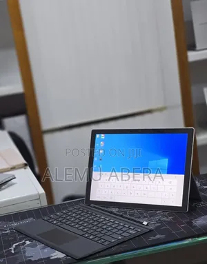 New Laptop Microsoft Surface Pro 7+ 16GB Intel Core i5 SSD 256GB